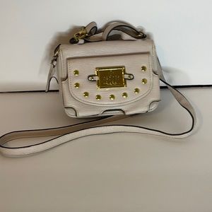 Nicole Miller wrislet